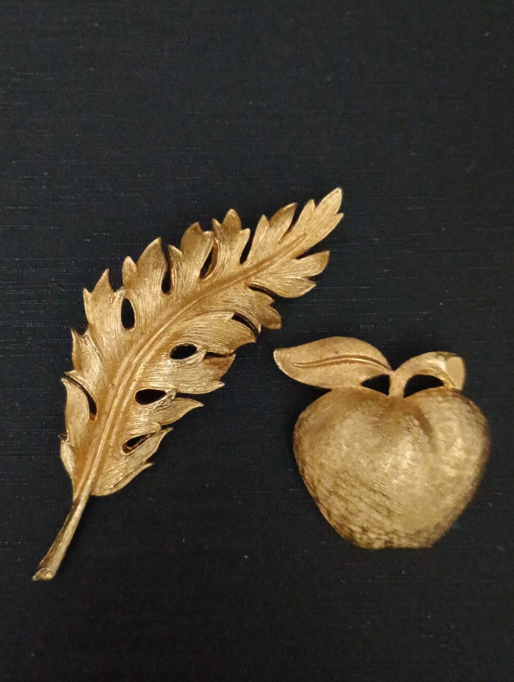 Coro  1961 Apple Brooch Set - Metallic Leaf & Fruit Pins